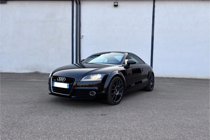 AUDI TT COUPE