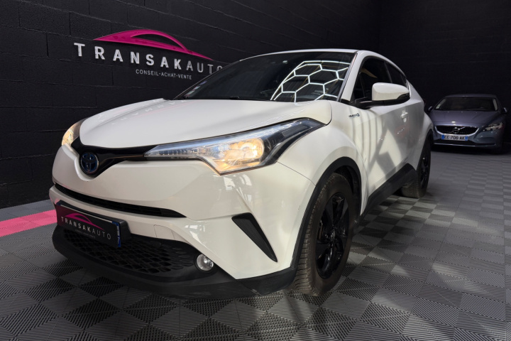 TOYOTA C-HR HYBRIDE PRO