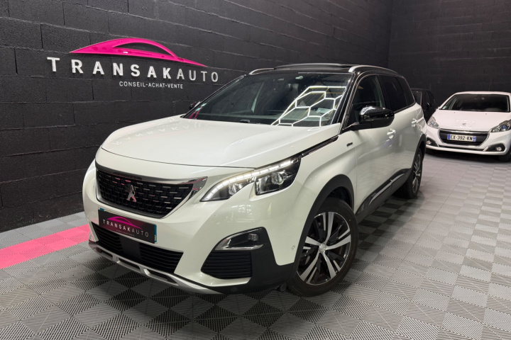 PEUGEOT 5008