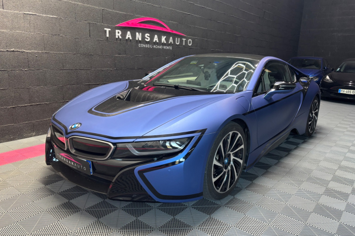 BMW i8 I12