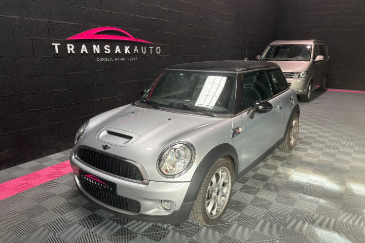 MINI HATCH R56